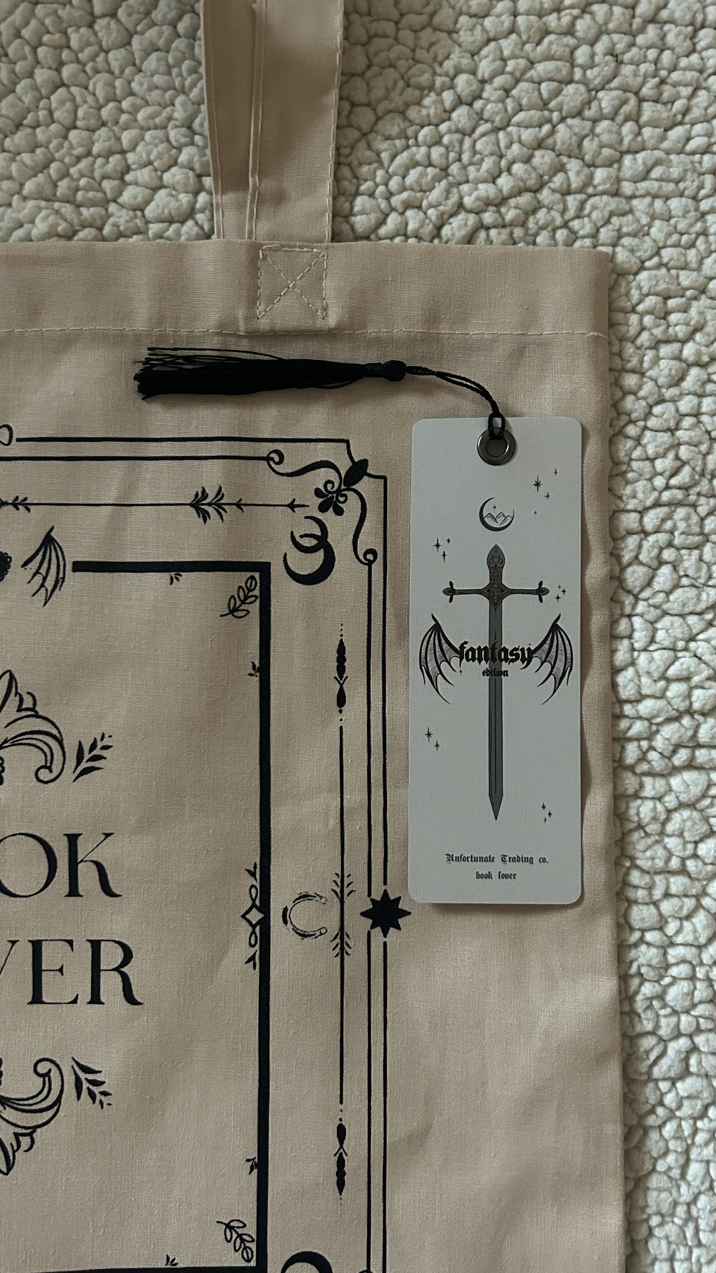 BOOK LOVER BUNDLE - TOTE BAG AND BOOKMARK