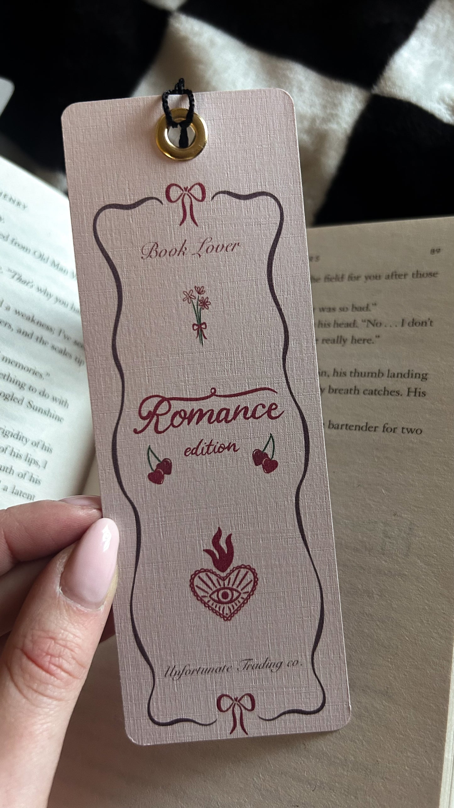 BOOK LOVERS - ROMANCE BOOKMARK